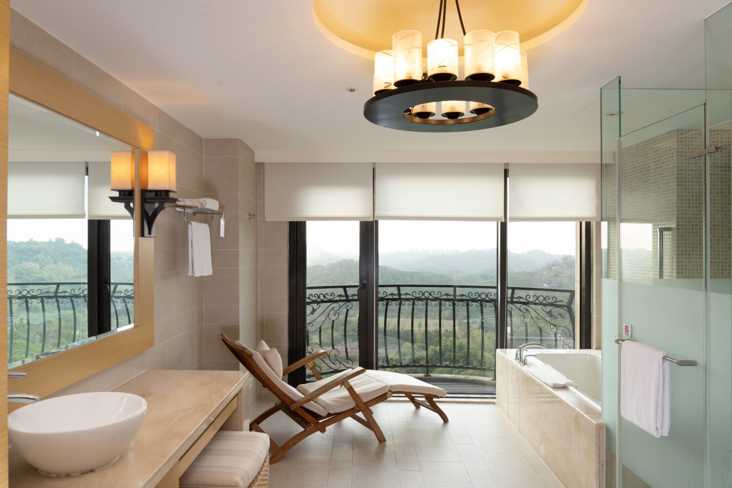 義大皇家酒店推「奇幻之旅」住房專案  劇院表演＋舒適度假一次擁有