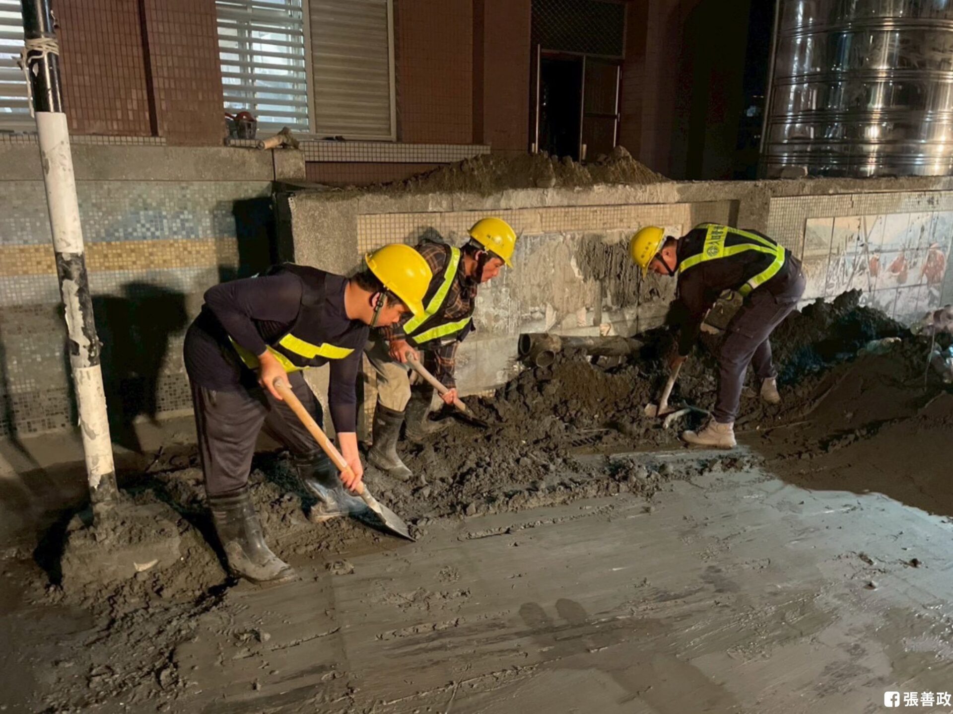 「桃園隊」中秋連假持續支援光復 累積清理超過1000公噸污泥、廢棄物