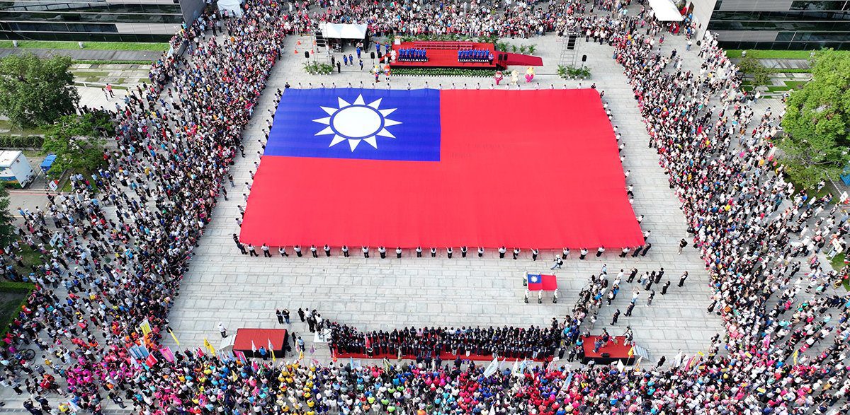 台中國慶升旗湧2.3萬人 盧秀燕:7年拚出建設成果「台中正豐收」 台中國慶升旗湧2.3萬人 盧秀燕:7年拚出建設成果「台中正豐收」