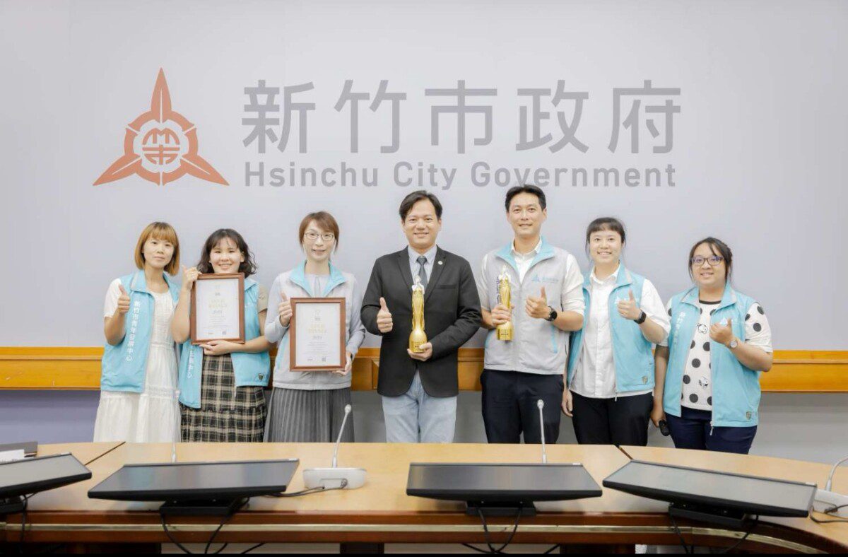 青年創意閃耀國際！竹市「青年圍籬美學競圖徵曲」獲繆思雙金肯定