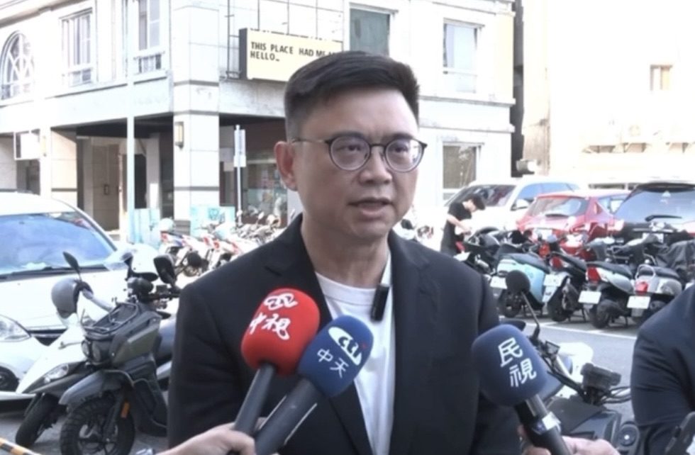 國民黨惡修財劃法使高雄損失近200億 賴瑞隆:柯志恩掛再多看板高雄人都無法接受! 國民黨惡修財劃法使高雄損失近200億 賴瑞隆:柯志恩掛再多看板高雄人都無法接受!