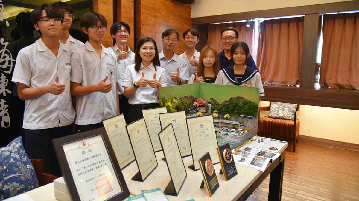 永靖高工技職實力驚豔國際 室設、製圖榮獲大獎 永靖高工技職實力驚豔國際 室設、製圖榮獲大獎