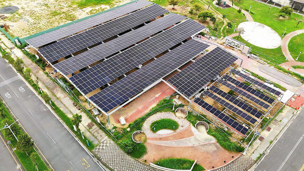 寶島陽光躍升十大綠電平台 能源轉型中最可信賴夥伴 寶島陽光躍升十大綠電平台 能源轉型中最可信賴夥伴