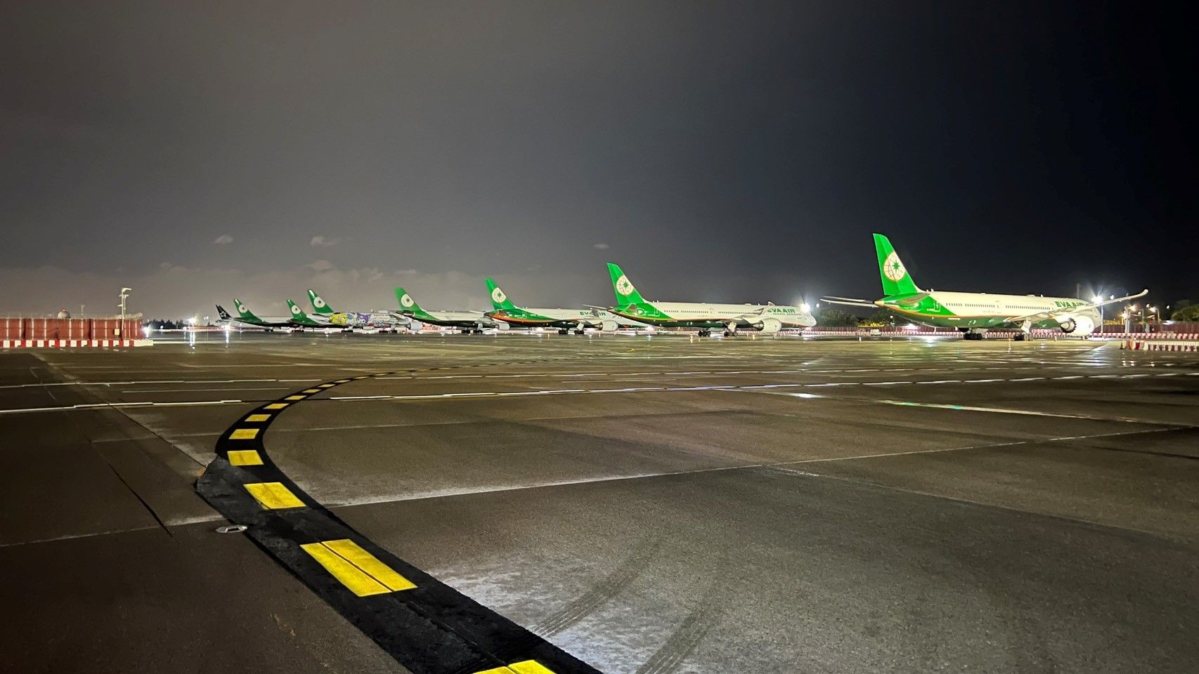 桃機第三航廈北登機廊年底啟用 臨時過夜機坪這時全數完工 桃機第三航廈北登機廊年底啟用 臨時過夜機坪這時全數完工