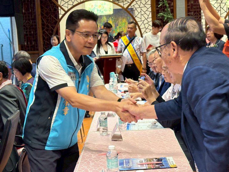 積極擺脫同溫層 彰化縣長參選人洪榮章靠社群突圍 積極擺脫同溫層 彰化縣長參選人洪榮章靠社群突圍