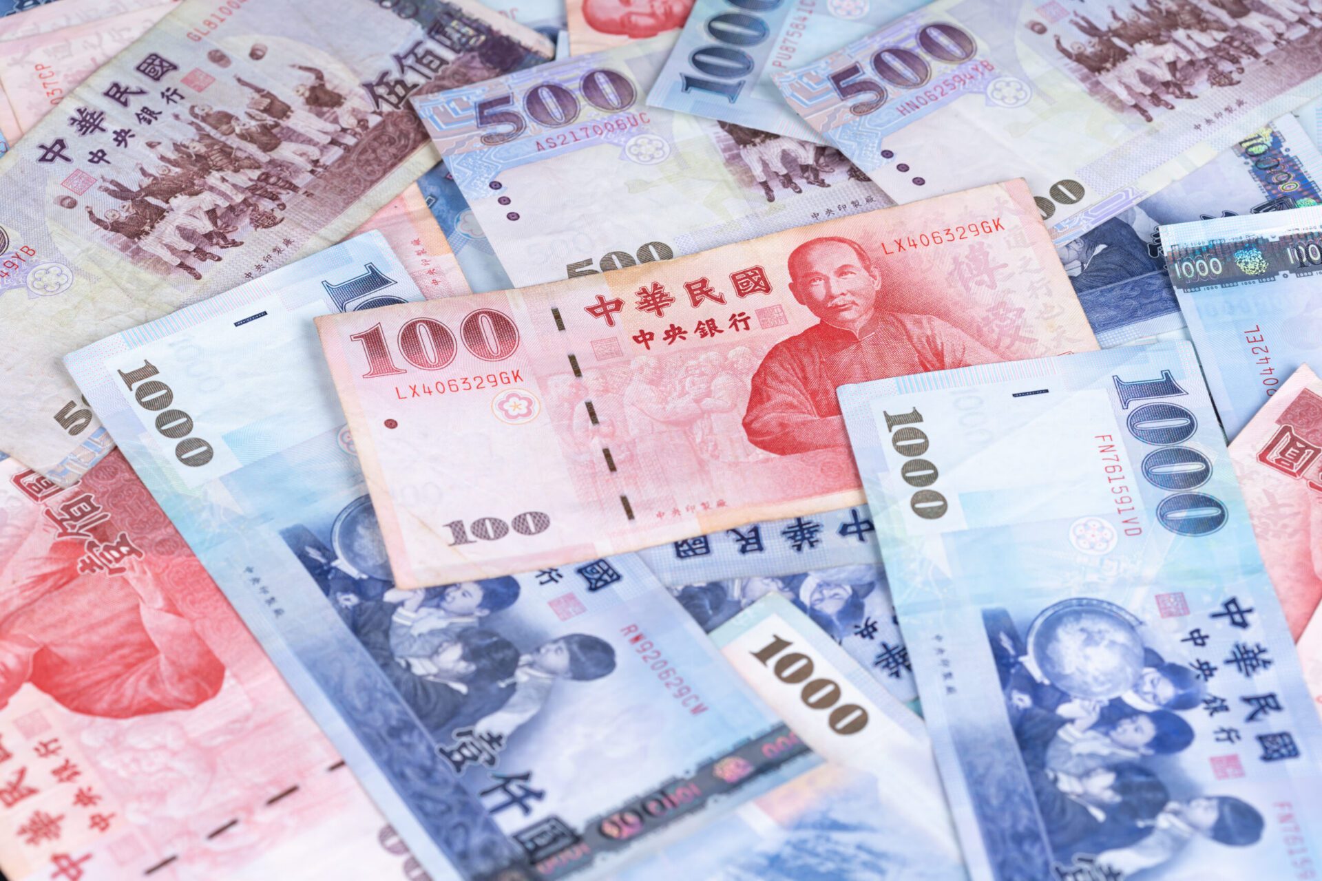 普發一萬「13歲以上」無法由家長代領 數位部說明原因 普發一萬「13歲以上」無法由家長代領 數位部說明原因