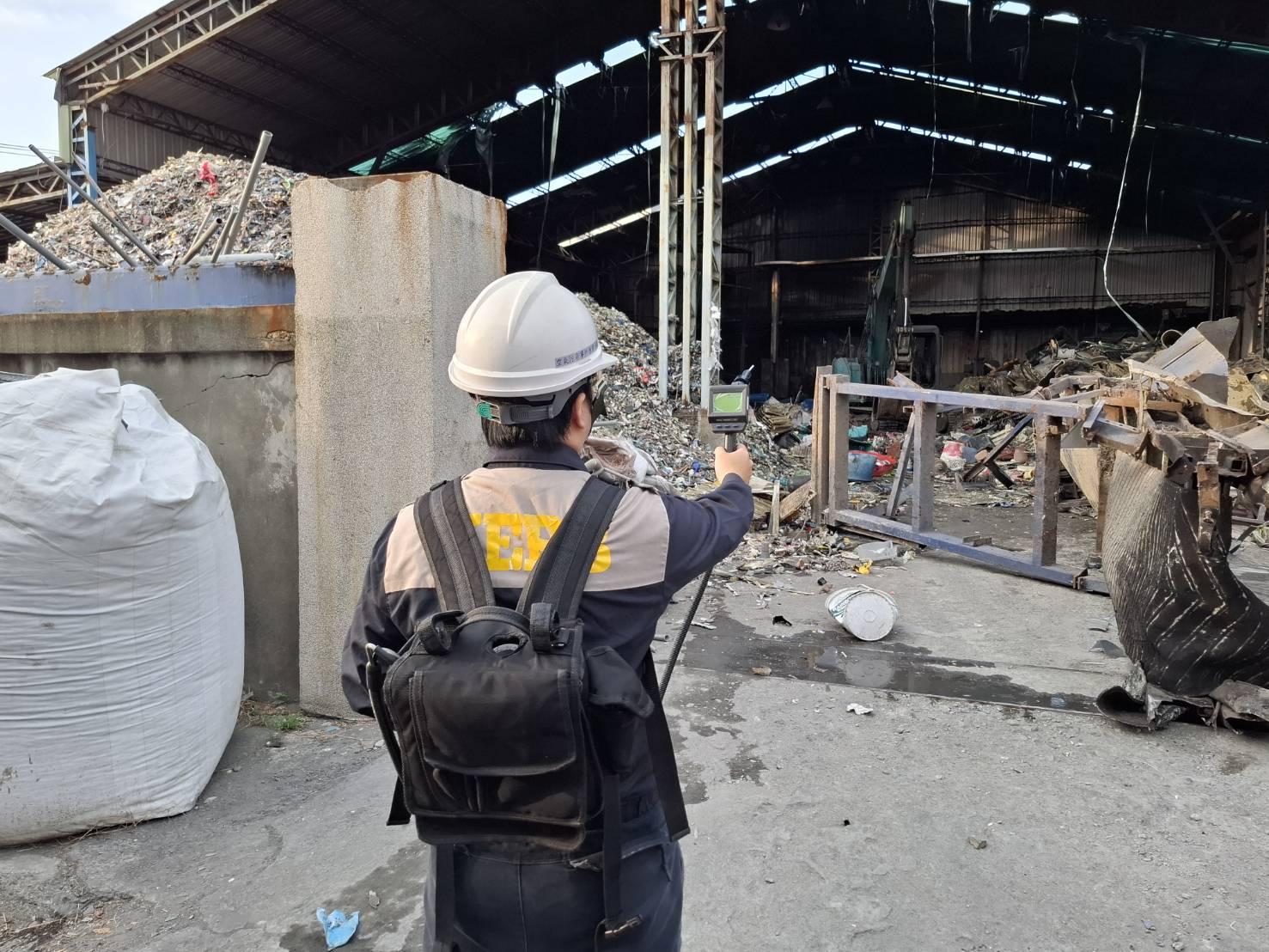 大發工業區地下廢塑膠處理廠火警 高市保局依法裁處並移送法辦 大發工業區地下廢塑膠處理廠火警 高市保局依法裁處並移送法辦