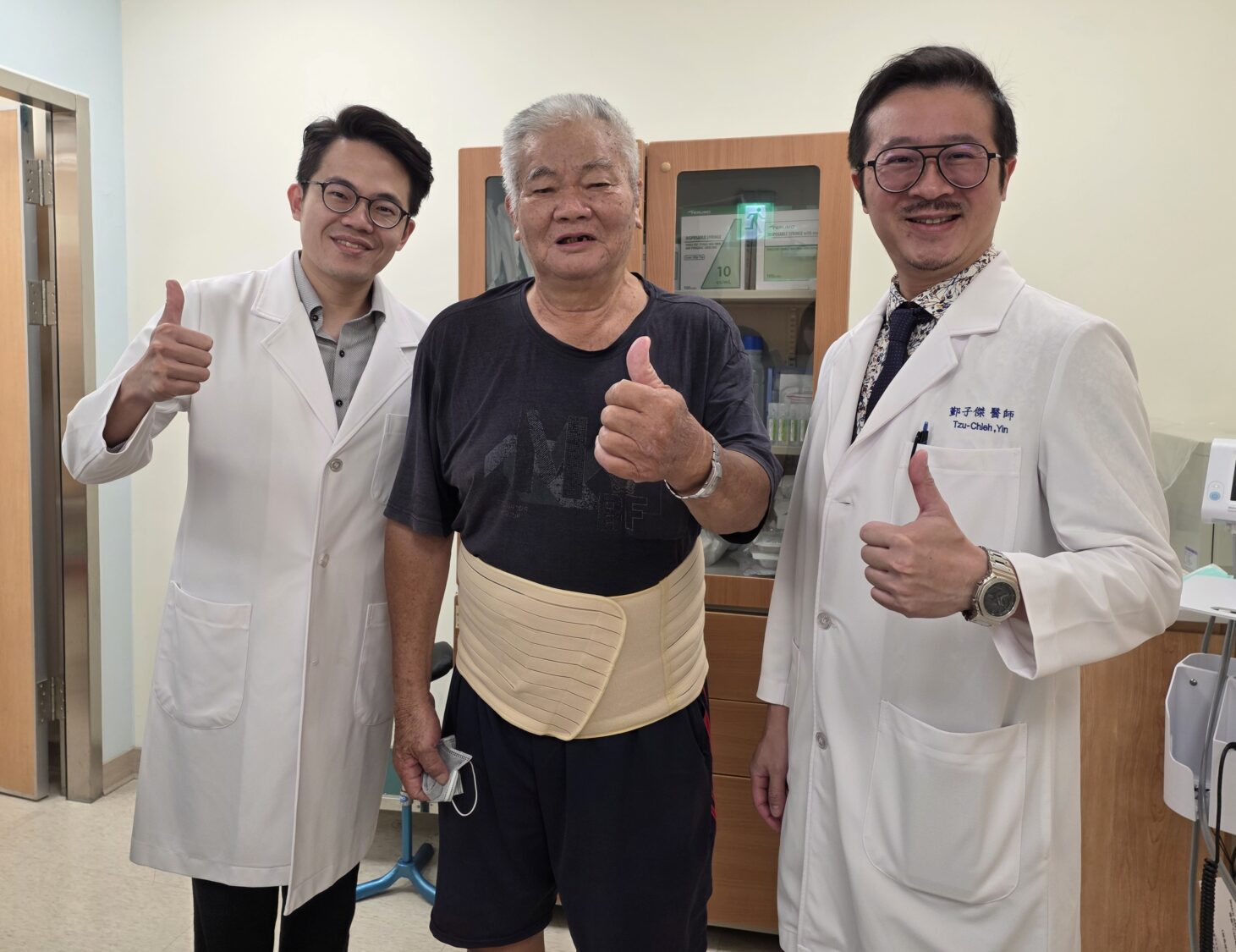 七旬翁驚罹兩癌!高醫岡山醫院兩科醫師接力「雙微創」手術助重生 七旬翁驚罹兩癌!高醫岡山醫院兩科醫師接力「雙微創」手術助重生