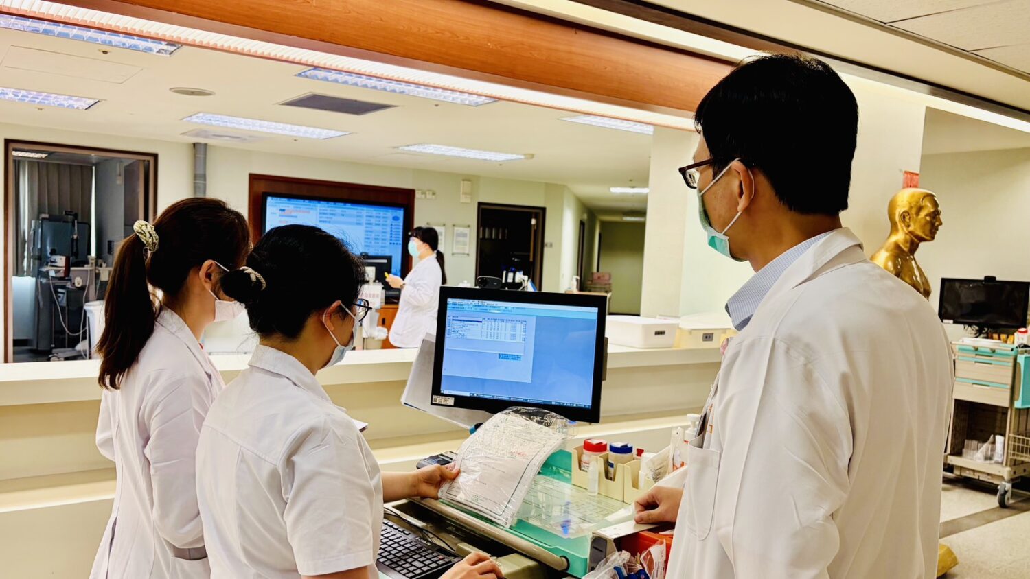 高雄長庚中醫長照計畫榮獲2025 TSAA永續行動獎肯定 醫療永續新典範! 高雄長庚中醫長照計畫榮獲2025 TSAA永續行動獎肯定 醫療永續新典範!