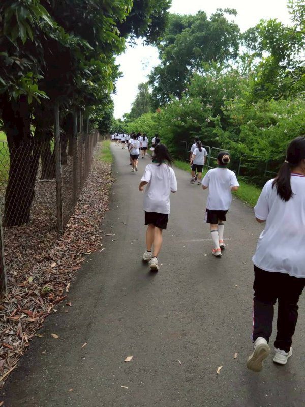 漾新聞| 兩校開跑!仁武文山青春對決 路跑競速燃爆校園 漾新聞| 兩校開跑!仁武文山青春對決 路跑競速燃爆校園
