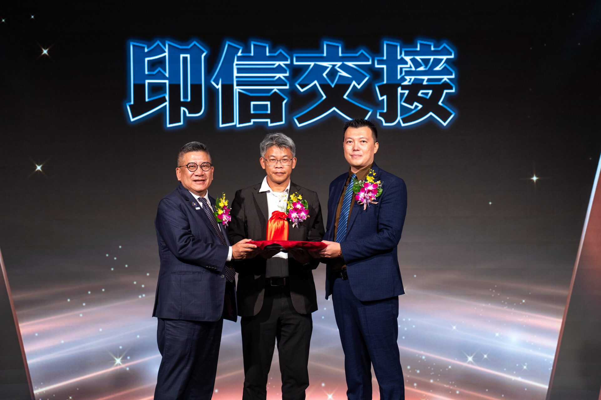 租賃住宅全聯會第三屆理事長交接  劉貞君宣示「共築安居台灣」新願景 租賃住宅全聯會第三屆理事長交接  劉貞君宣示「共築安居台灣」新願景