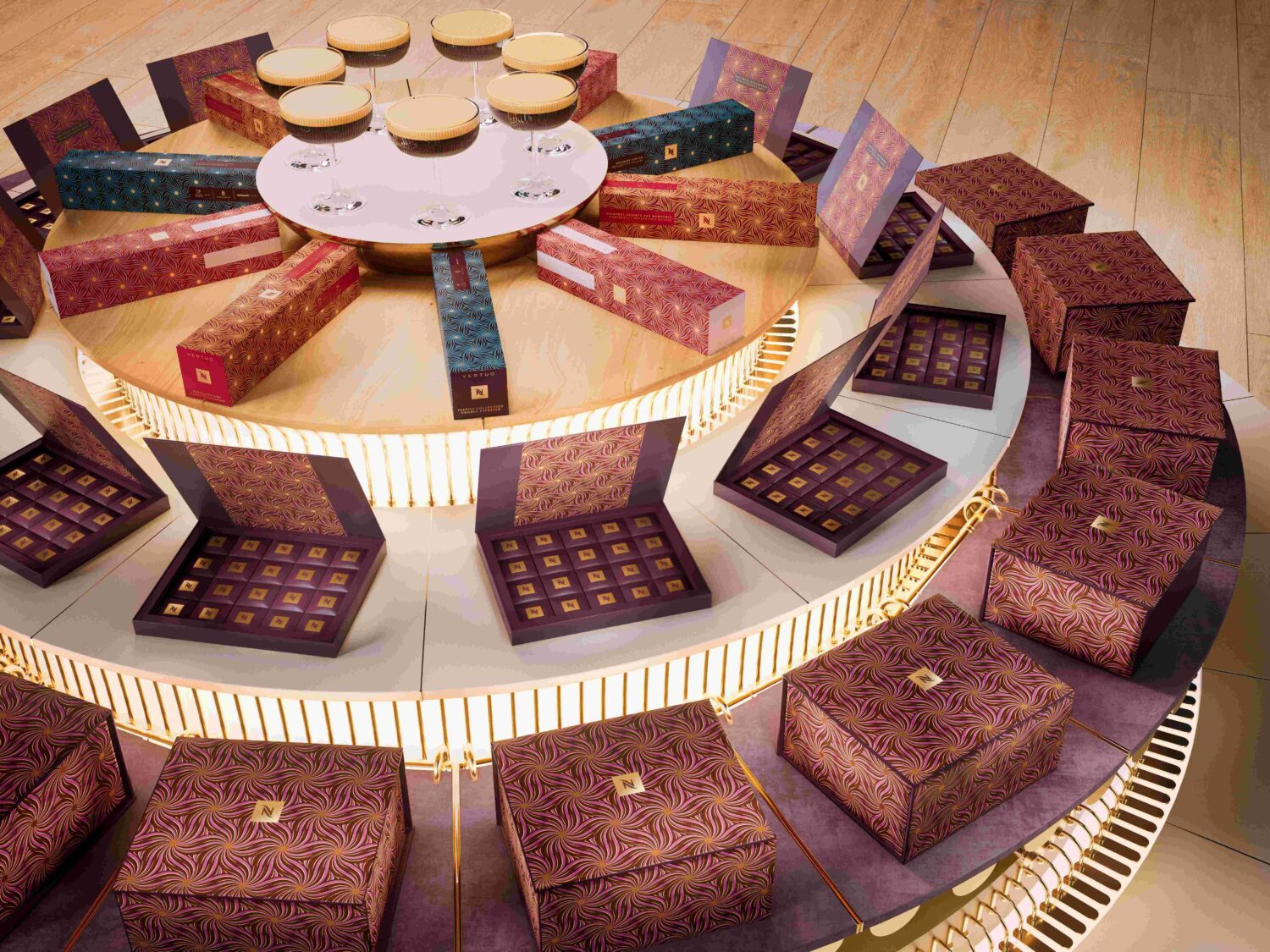 Nespresso 攜手肯亞藝術家 以繽紛咖啡印花打造耶誕倒數月曆與限量風味 Nespresso 攜手肯亞藝術家 以繽紛咖啡印花打造耶誕倒數月曆與限量風味