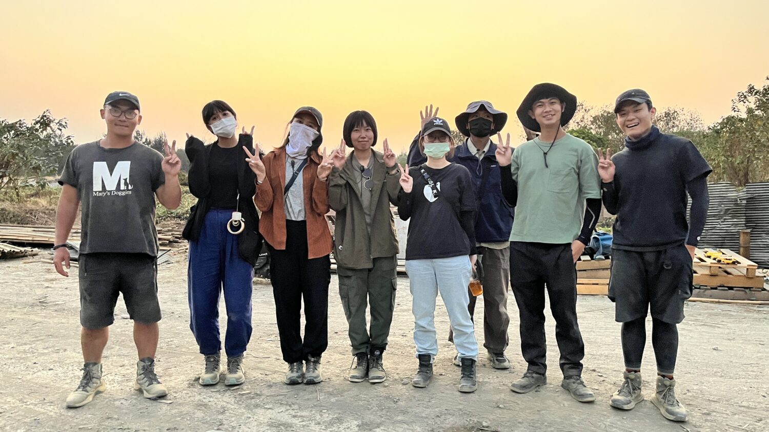 義守影視系獲獎不斷 金馬金鐘齊放異彩 從校園到國際影展 以實作教學與AI創新打造影視新世代 義守影視系獲獎不斷 金馬金鐘齊放異彩 從校園到國際影展 以實作教學與AI創新打造影視新世代