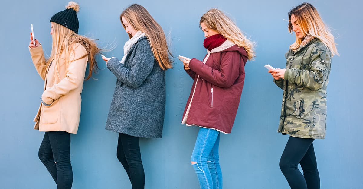 19 Strange, Subconscious Things Every Human Does Without Realizing It