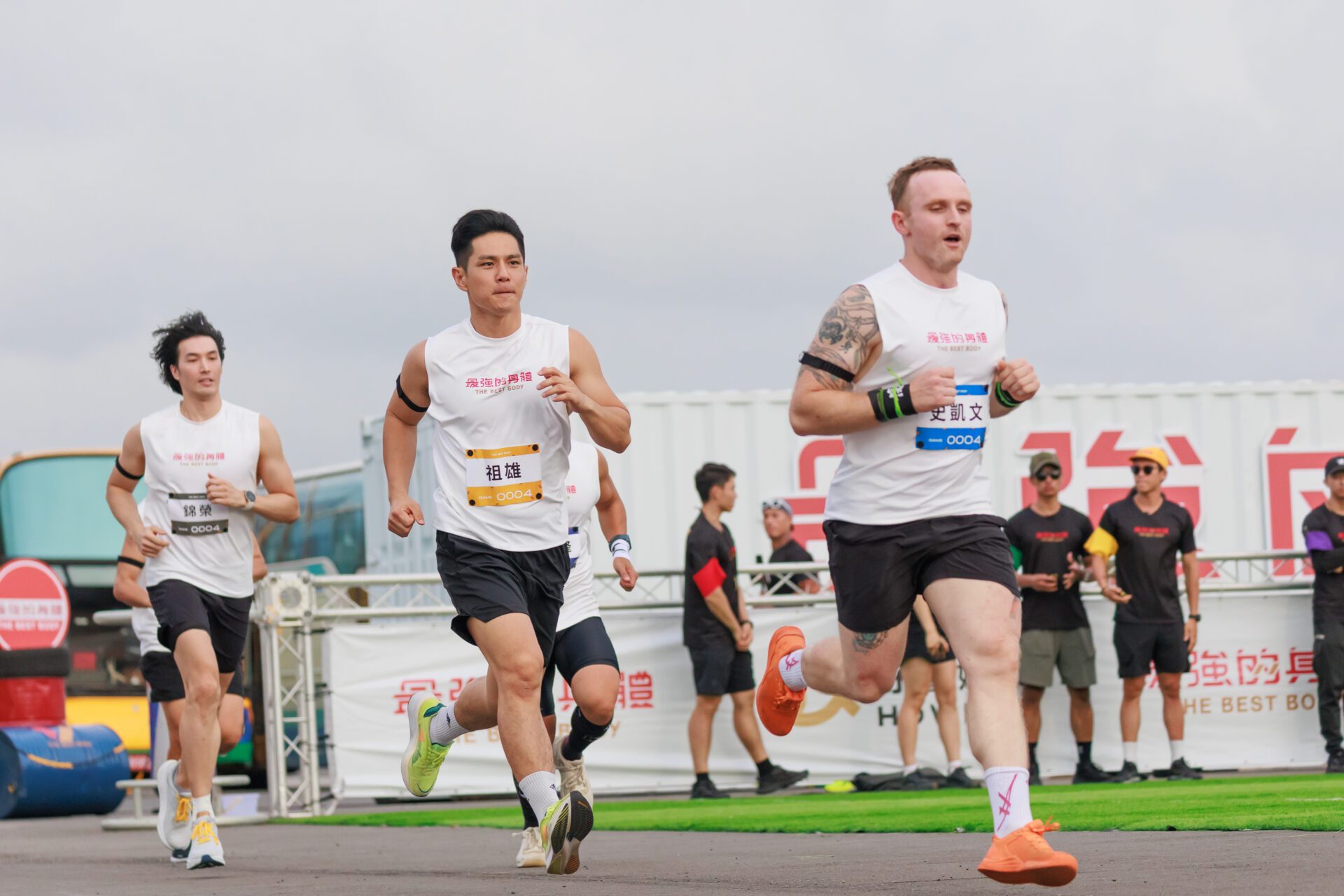 顏值巔峰對決 祖雄秀完美肌肉 錦榮40歲凍齡回歸