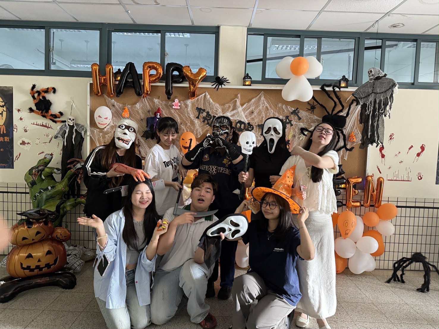 開南大學萬聖節活動考驗外籍生「中文能力」 繞口令挑戰獲熱烈回響 開南大學萬聖節活動考驗外籍生「中文能力」 繞口令挑戰獲熱烈回響