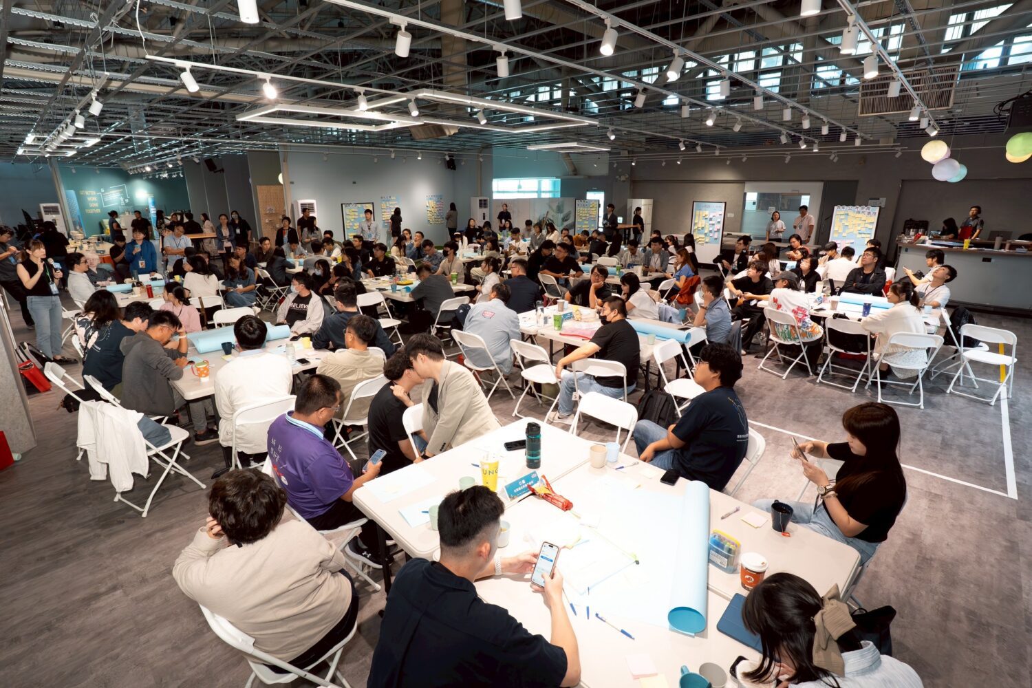 中央地方首度攜手 全國青年諮詢交流會高雄登場 22縣市青委齊聚 激盪政策新思維 中央地方首度攜手 全國青年諮詢交流會高雄登場 22縣市青委齊聚 激盪政策新思維