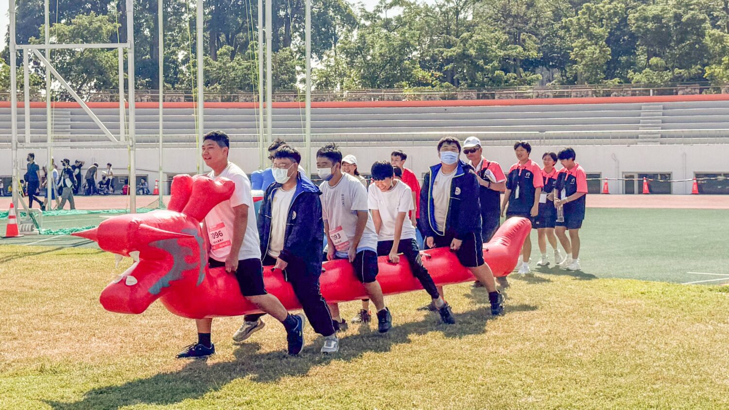 開幕千人展開巨型布幕  高市身障運盛大登場 開幕千人展開巨型布幕  高市身障運盛大登場