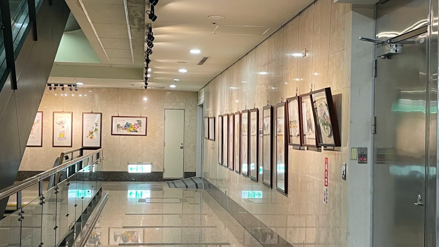 一起來感受彩墨藝術之美！ 「秀筆鳳舞」～陳秀鳳彩墨創作巡迴展」高醫南杏藝廊展出