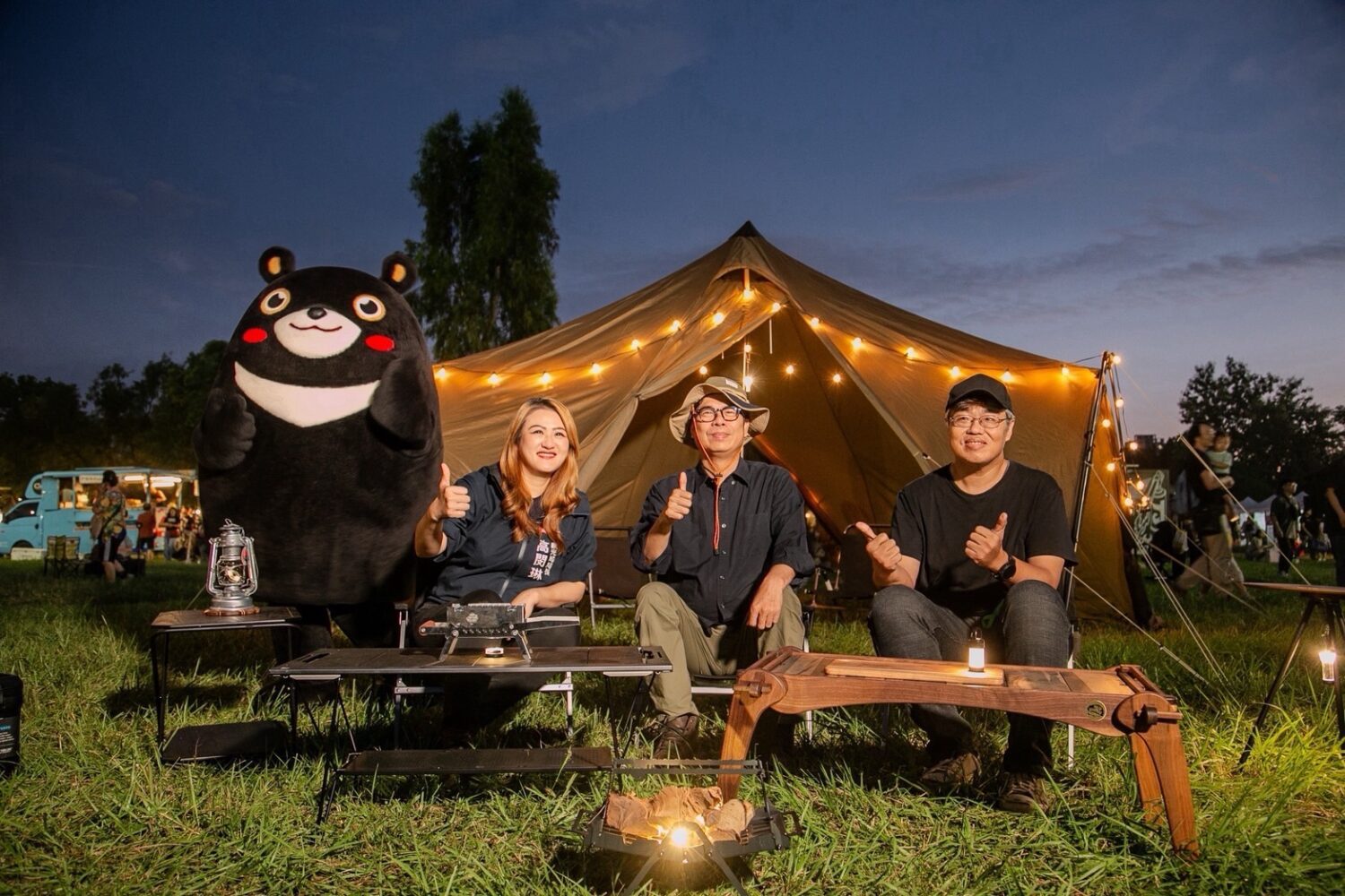 30萬遊客湧入衛武營 朝聖「高雄Wild Wild野生活」暨「高雄萬聖節」 人山人海 30萬遊客湧入衛武營 朝聖「高雄Wild Wild野生活」暨「高雄萬聖節」 人山人海