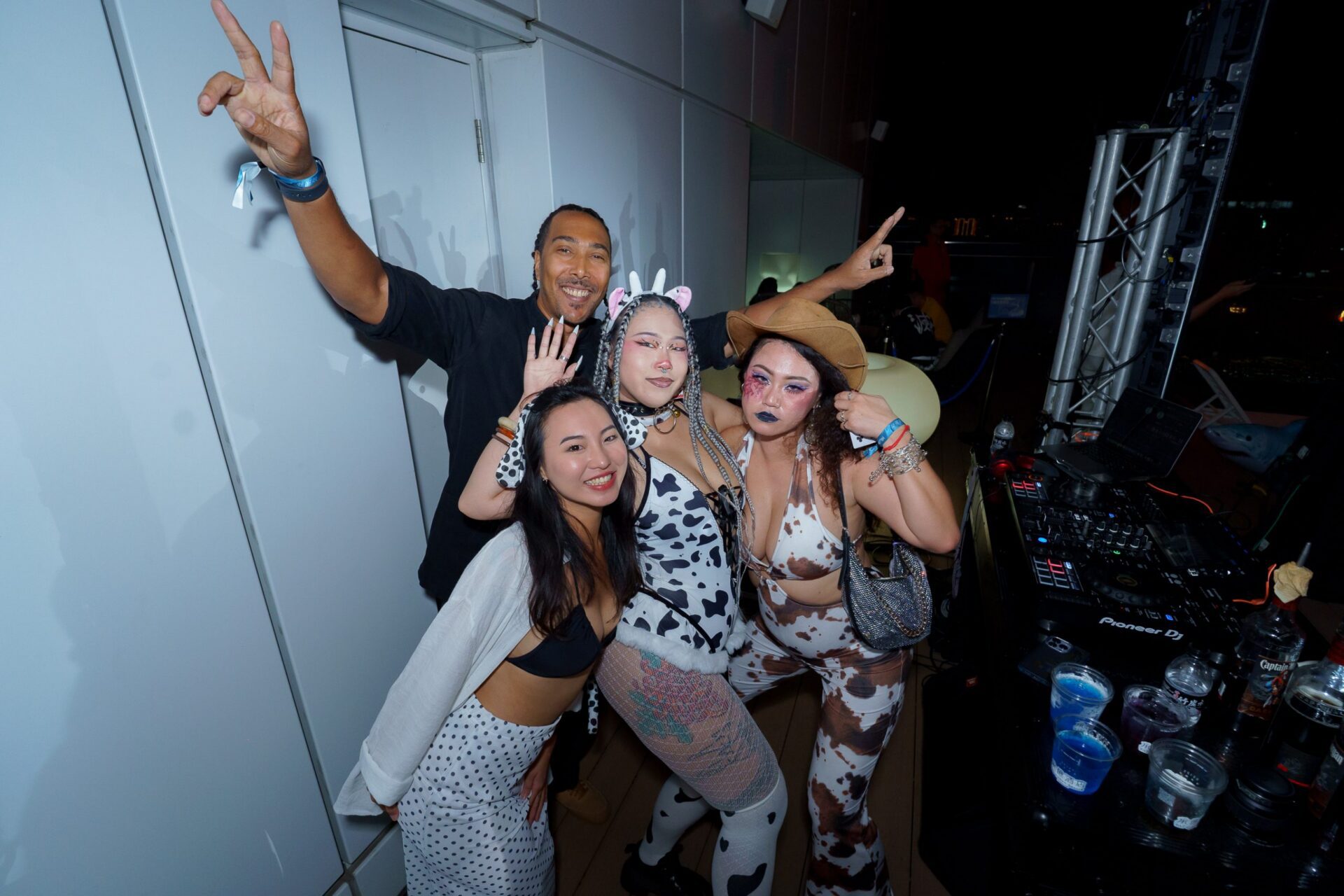 造夢專家 SEIZE 今夕何夕聯手承億酒店 萬聖節打造南台灣最潮高空泳池派對 造夢專家 SEIZE 今夕何夕聯手承億酒店 萬聖節打造南台灣最潮高空泳池派對