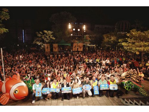 屏東鐵道文化觀光祭登場 紙風車華麗開演掀熱潮