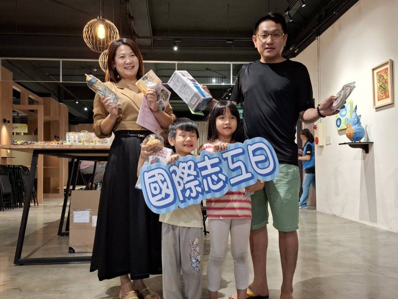 漾新聞|志工也能玩中學！五感闖關＋立體書體驗 打開志願服務新想像