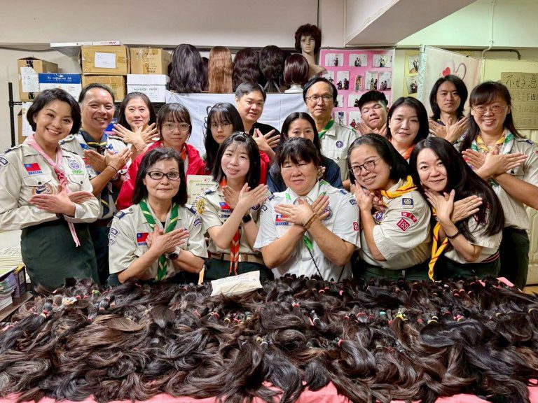 全國童軍愛心接力八年不間斷　377束捐髮助癌友重拾自信