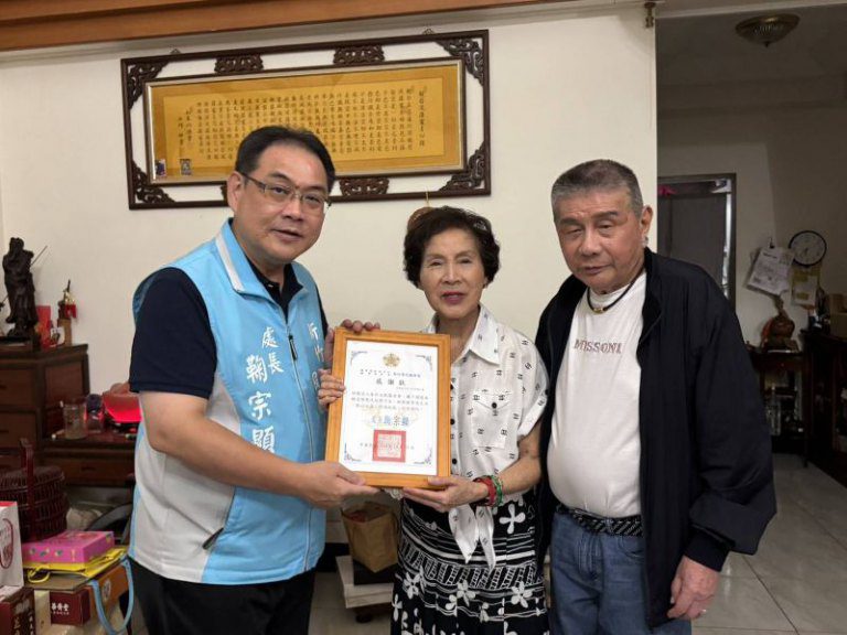 十六年愛的堅持　春柁文教基金會持續認養新竹榮服處清寒榮民學子