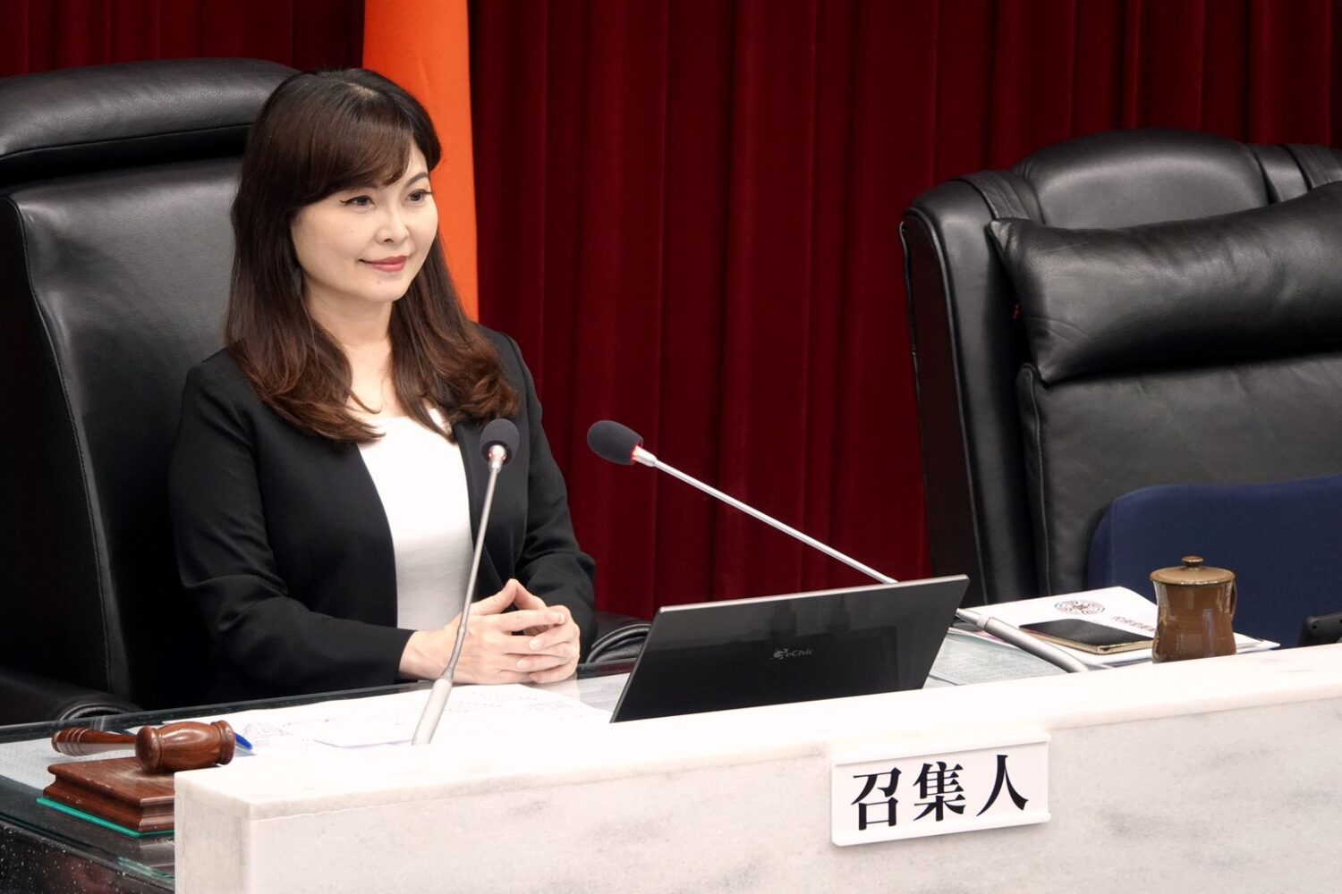 高中籃球場被「賤租」一年半僅收12萬！陳美雅痛批：圖利特定團體、教育局嚴重失職！