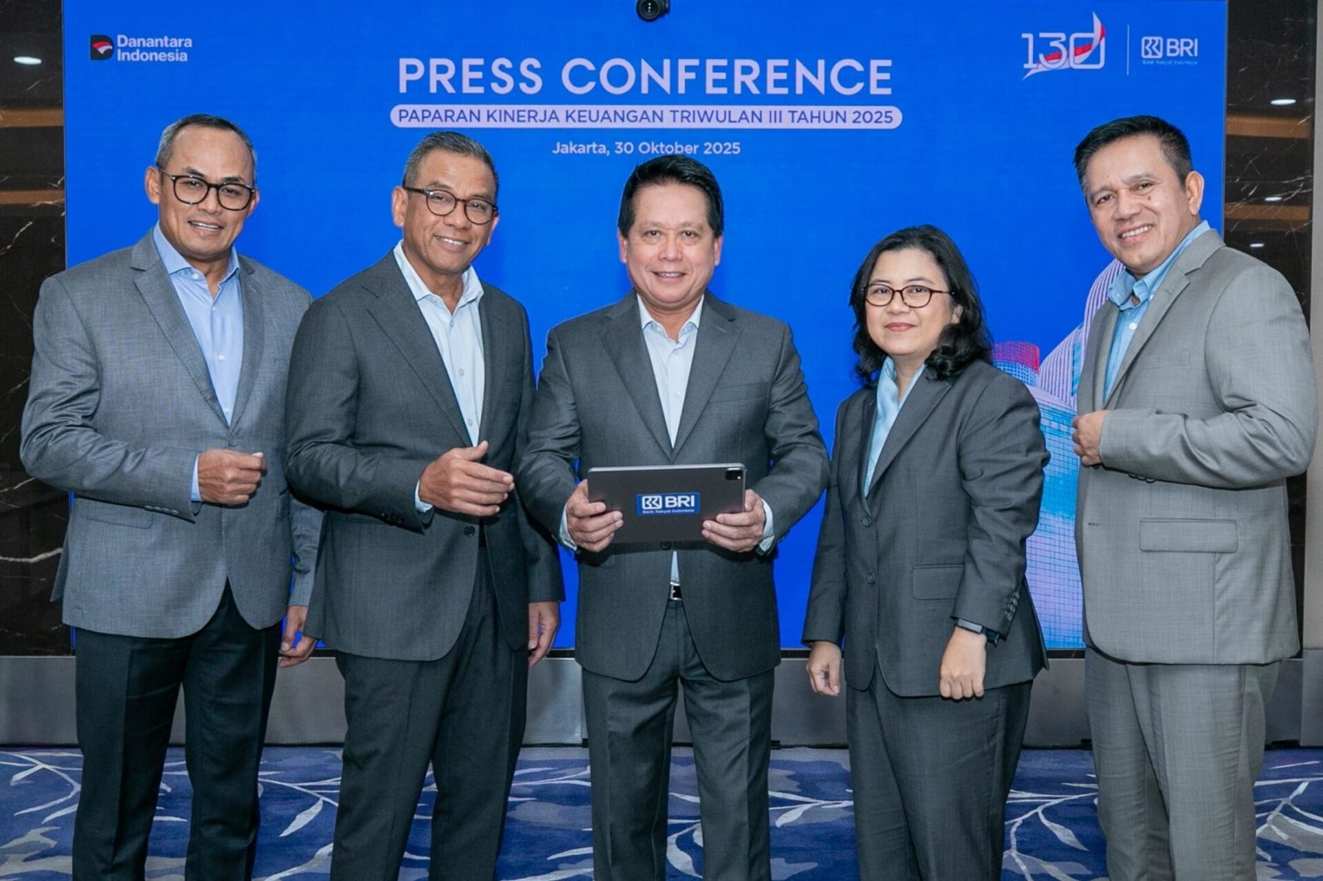 印尼人民銀行實現41.2萬億印尼盧比利潤,鞏固其在推動國民經濟中的戰略地位 印尼人民銀行實現41.2萬億印尼盧比利潤,鞏固其在推動國民經濟中的戰略地位