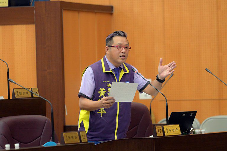 客運司機毆打學生與寵醫亂象 黃敬平議員籲強化監督保障民權安全 客運司機毆打學生與寵醫亂象 黃敬平議員籲強化監督保障民權安全