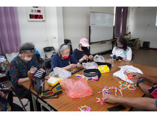 屏縣77文健站佈建率全國居冠  發展夜間關懷、互助共融 落實文化照顧