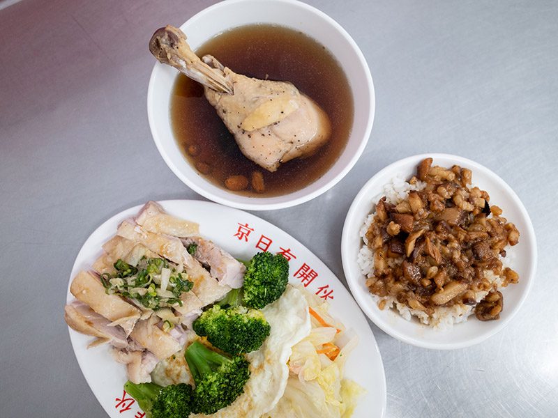 台中逢甲|鄰居般存在的平價美食 簡單不失精緻的家常風味 台中逢甲|鄰居般存在的平價美食 簡單不失精緻的家常風味