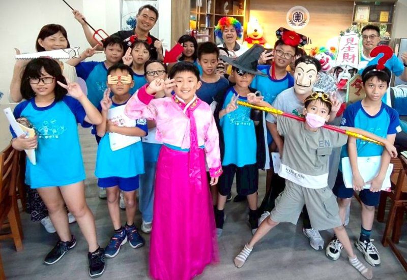 漾新聞|美濃國小一年一度萬聖節闖關探險 漾新聞|美濃國小一年一度萬聖節闖關探險