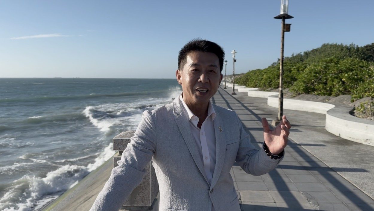 許智傑推出首支政策影片，主打從港灣走向國際