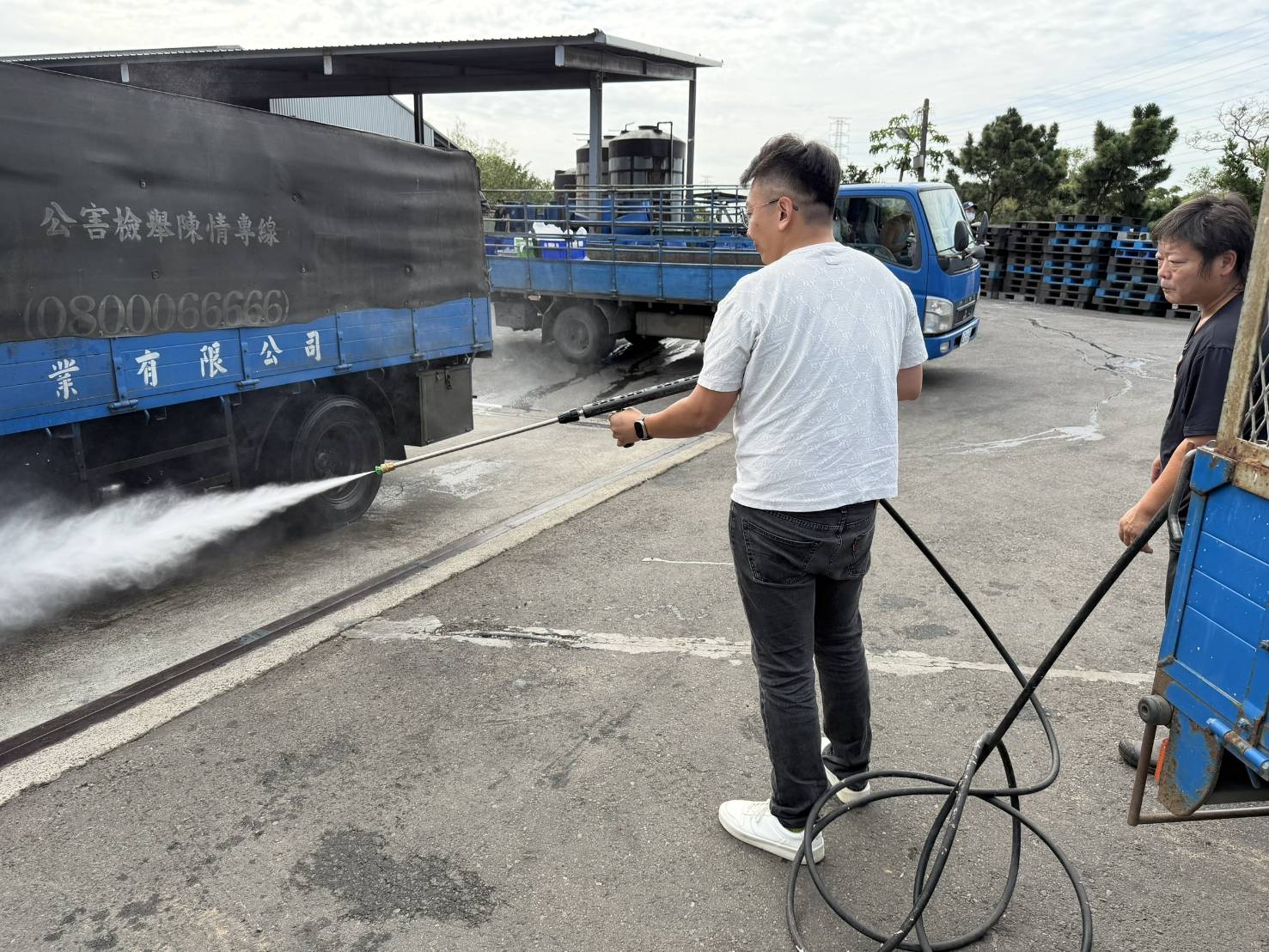 桃園環保局籲先「瀝水」再丟廚餘 減輕收運處理負擔 桃園環保局籲先「瀝水」再丟廚餘 減輕收運處理負擔