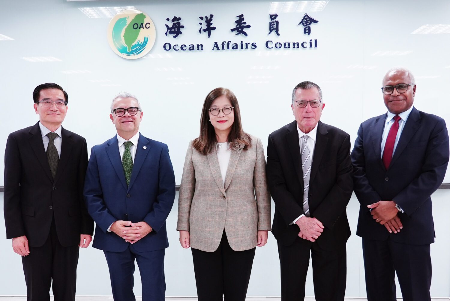 管碧玲主委接見駐聯合國常任代表 強化印太區域合作 共同守護海洋民主價值