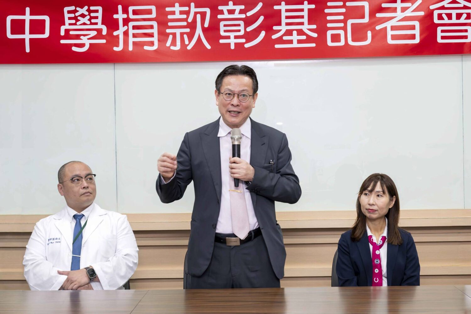 見證奇蹟！康橋中學捐款感謝彰基醫護團隊守護生命