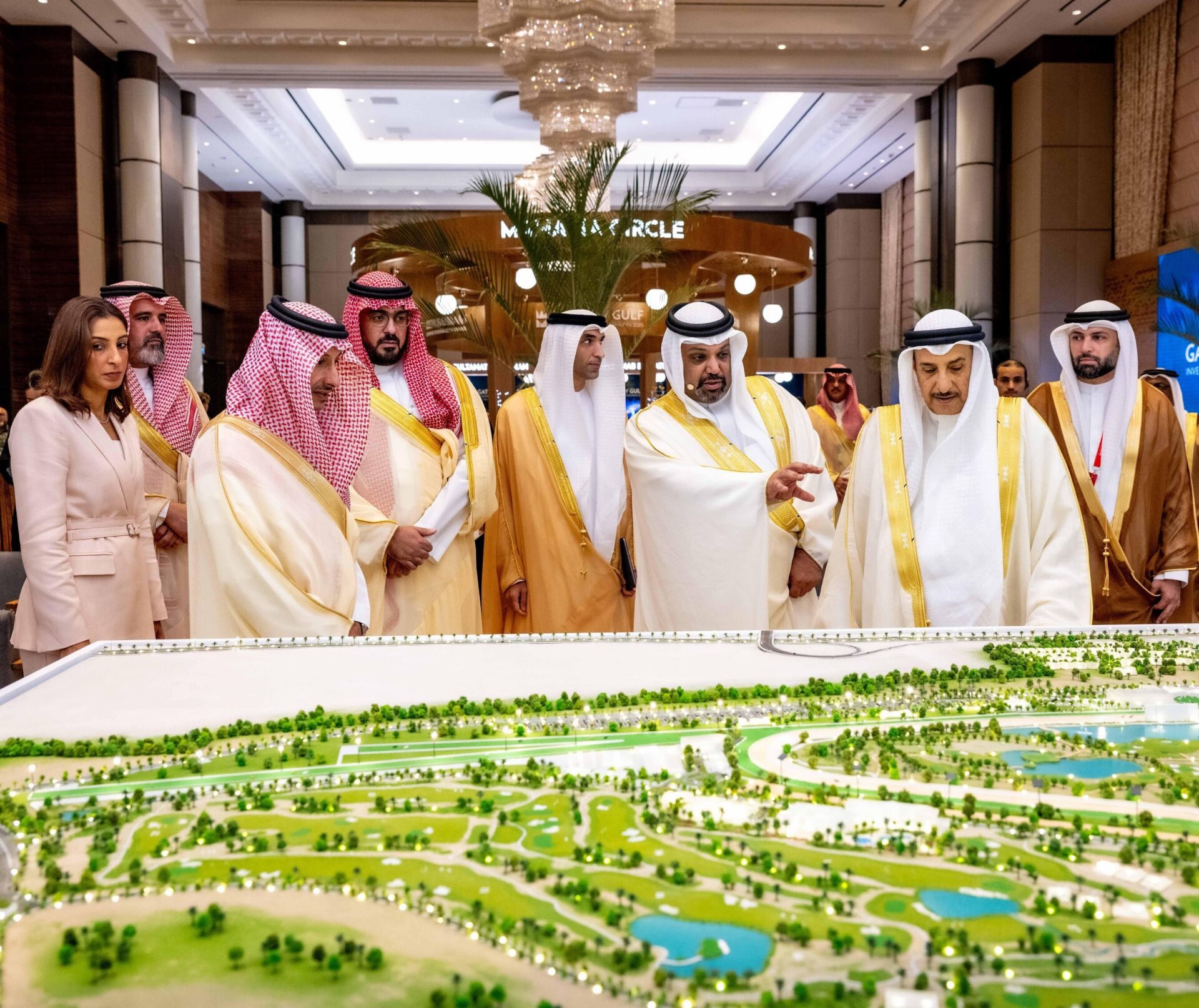 Gateway Gulf 2025 期間,「Rashid Equestrian & Horseracing Club 公佈世界級運動與生活品味目的地發展藍圖」。 Gateway Gulf 2025 期間,「Rashid Equestrian & Horseracing Club 公佈世界級運動與生活品味目的地發展藍圖」。