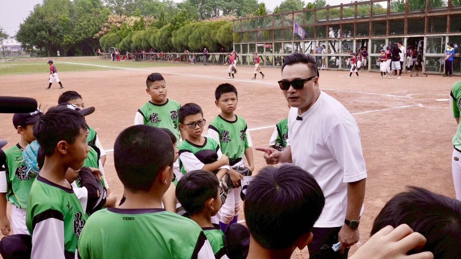 偏鄉少棒公益球賽開打　中華職棒傳奇齊聚守護孩子棒球夢
