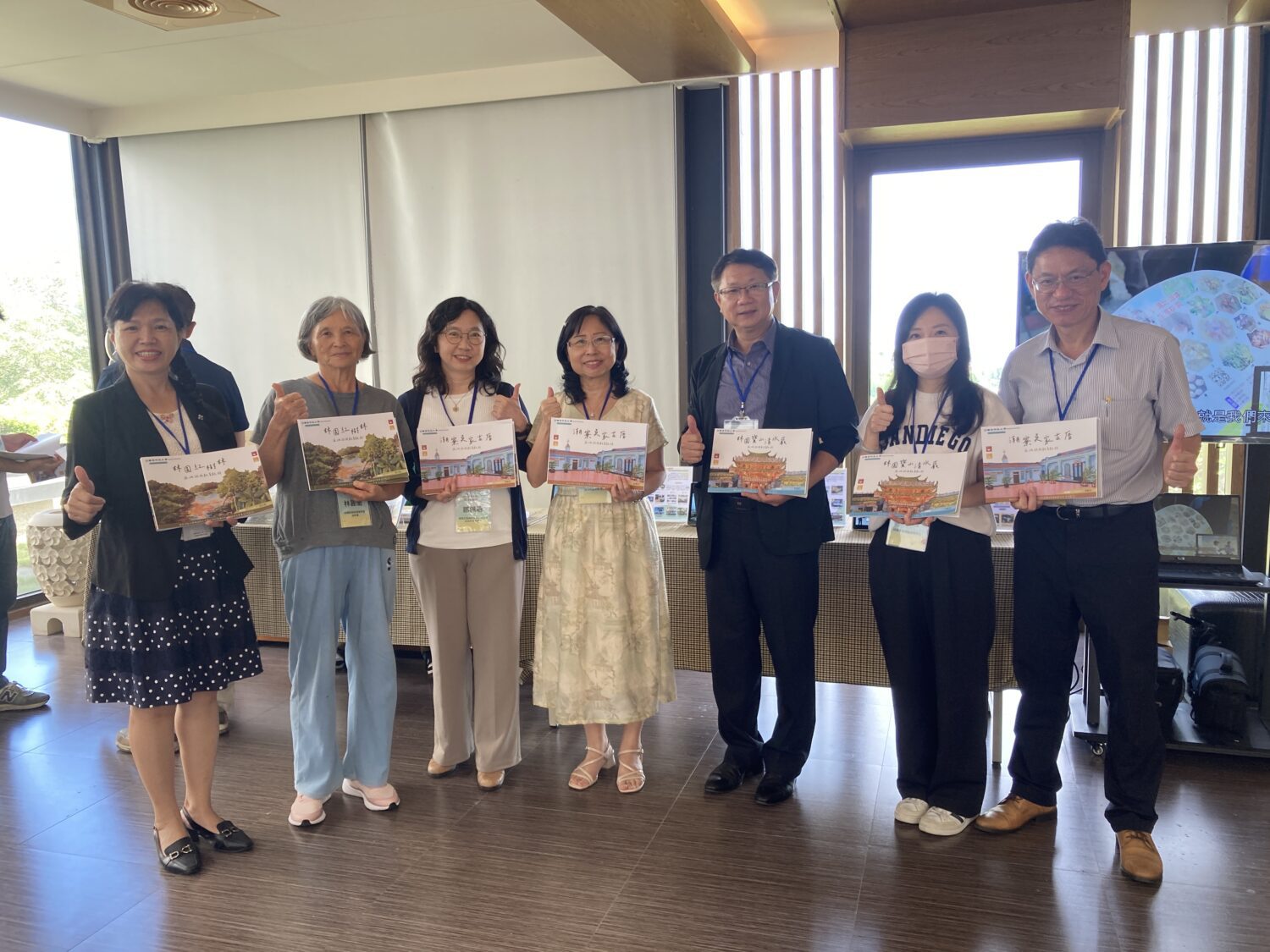 輔英科大USR聯合企業、學校以行動扎根地方 從鳳凰山及磚窯走讀到成果發表凝聚在地永續新力量 輔英科大USR聯合企業、學校以行動扎根地方 從鳳凰山及磚窯走讀到成果發表凝聚在地永續新力量