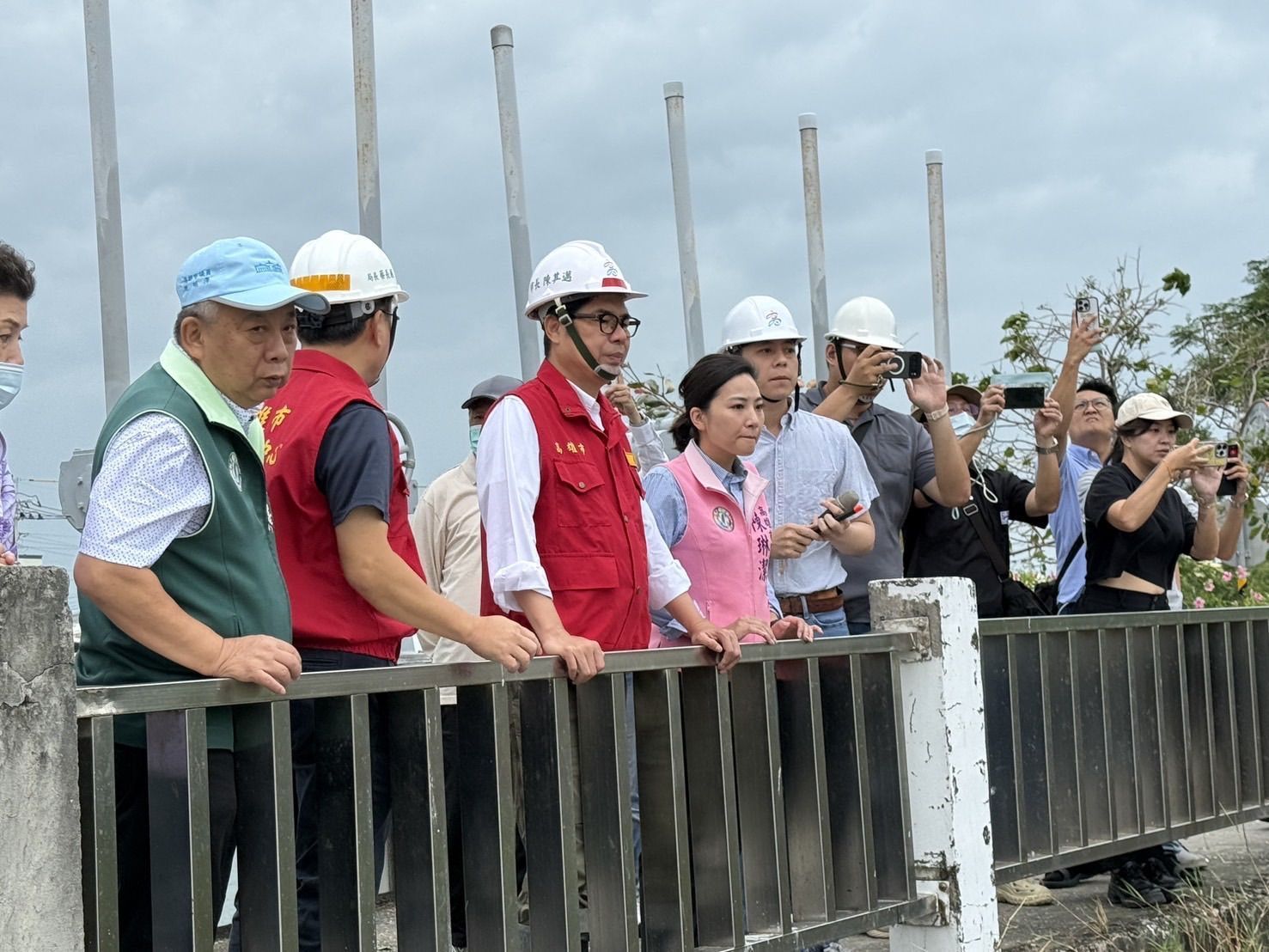 鳳凰颱風逼近  陳其邁巡視永安茄萣路竹排水系統防汛整備