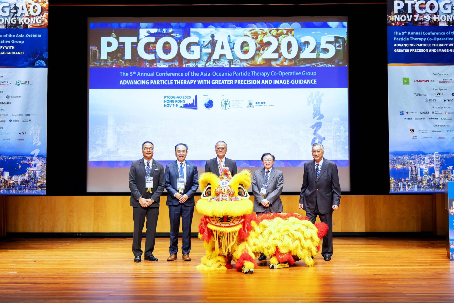 養和醫療集團成功舉辦香港首個「亞洲-大洋洲粒子治療合作組年會」 匯聚全球質子治療領袖 推動精準癌症治療發展 養和醫療集團成功舉辦香港首個「亞洲-大洋洲粒子治療合作組年會」 匯聚全球質子治療領袖 推動精準癌症治療發展