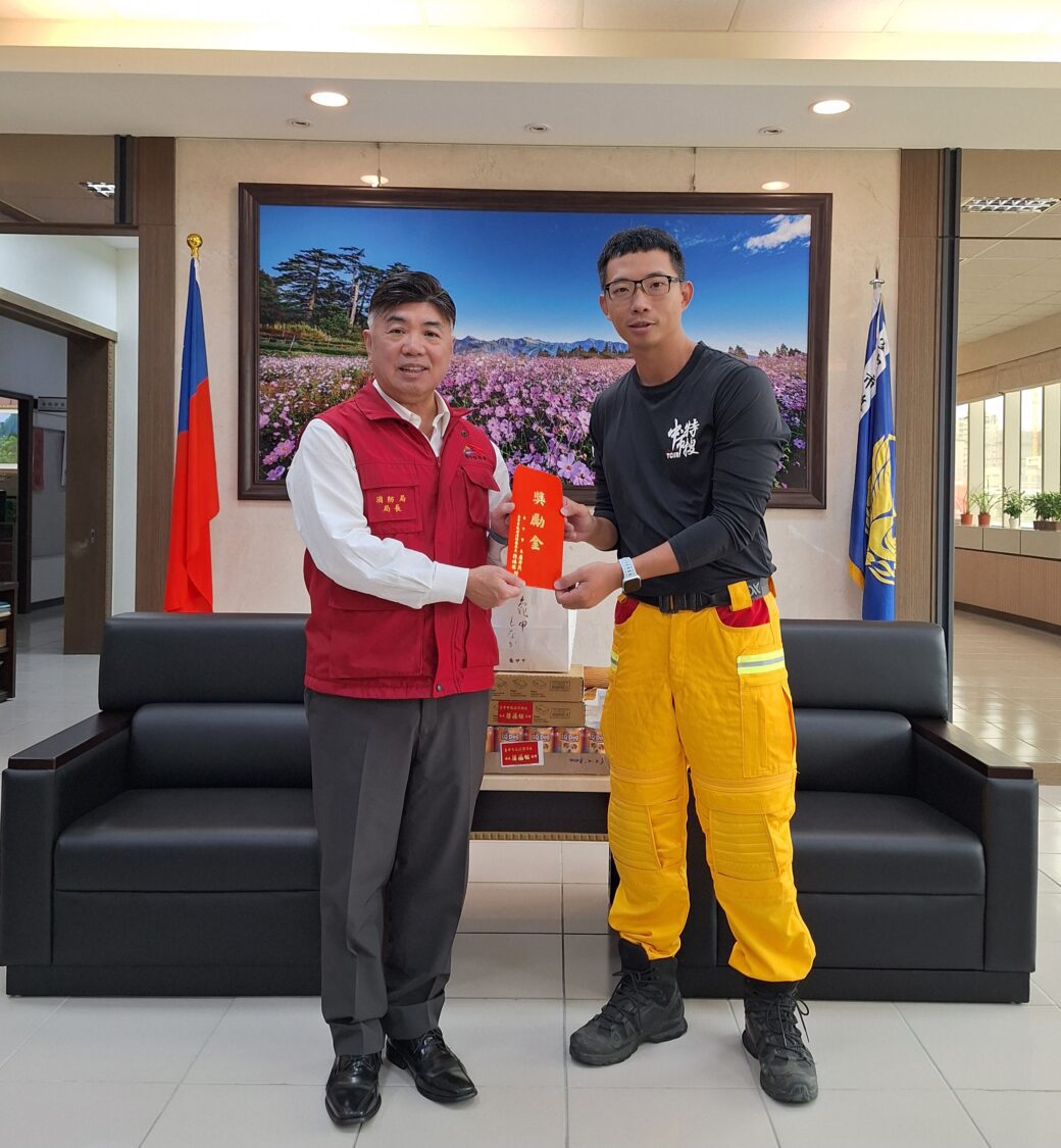 台中消防搜救犬隊前往德國訓練交流　 提升救援技術更深化國際合作