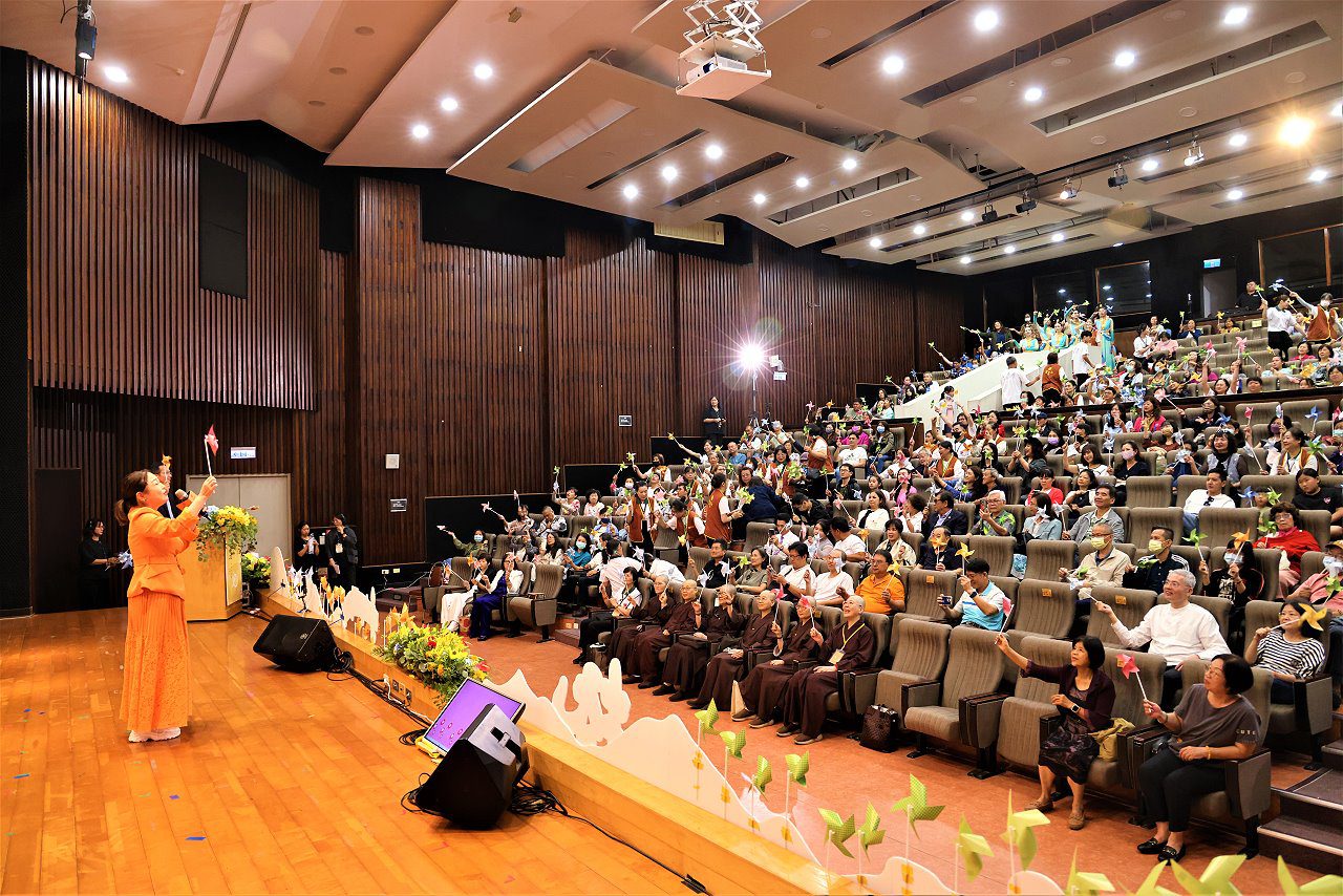 籌建靈鷲山嘉義講堂 抵嘉-咱的所在有光音樂會願力開唱 籌建靈鷲山嘉義講堂 抵嘉-咱的所在有光音樂會願力開唱