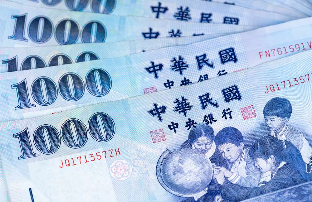 發錢了!普發1萬開放ATM領現 免跨行手續費 發錢了!普發1萬開放ATM領現 免跨行手續費