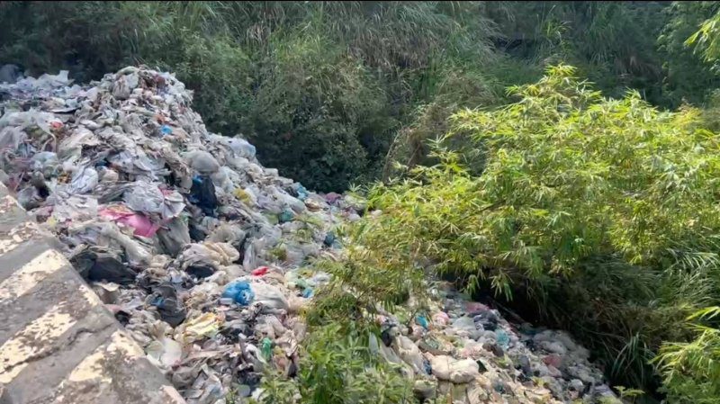 漾新聞|月世界變垃圾山?許采蓁、黃韻涵同聲怒斥環境破壞 漾新聞|月世界變垃圾山?許采蓁、黃韻涵同聲怒斥環境破壞