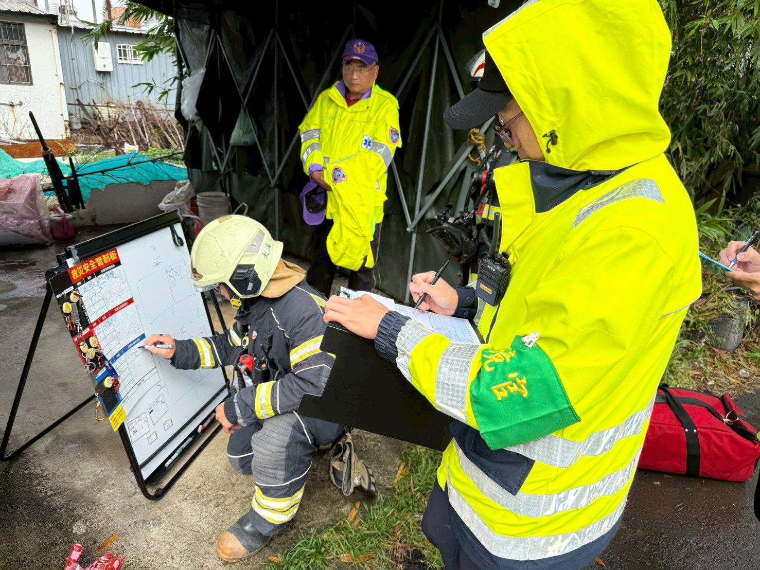 大溪消防分隊強化災害應變能力 前進長照中心逼真模擬病房火警