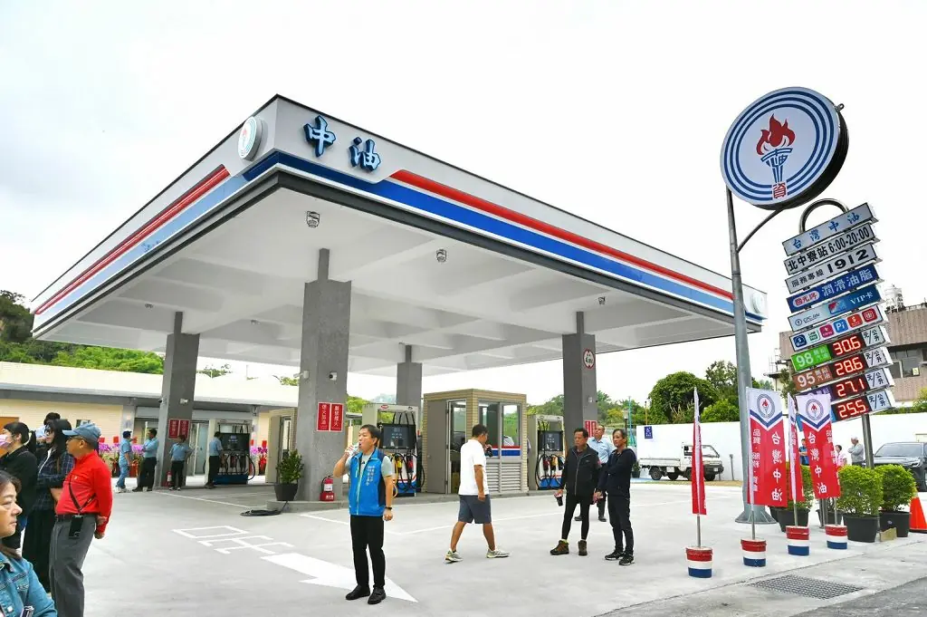多年期待實現　北中寮首座加油站完工啟用、農業作業更便利